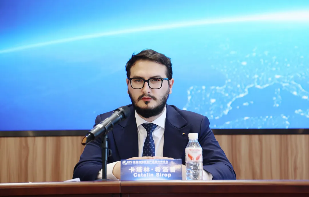 1754977306078794580.jpg 6400812-11.jpg