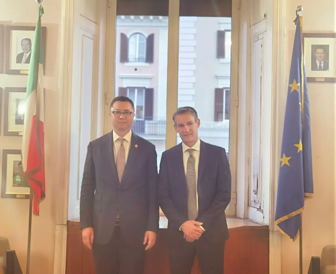 潘锋与意大利农业部工作会谈 