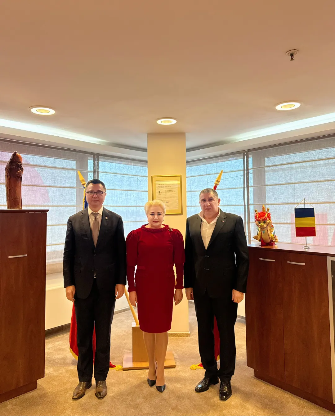 1765440476604688891.jpg 6401211-17.jpg